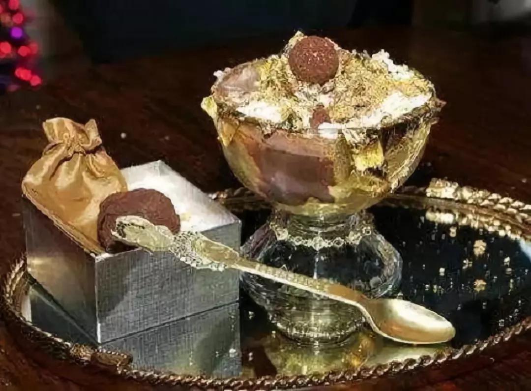 15亿的车,世界上最贵的矿泉水十大排名