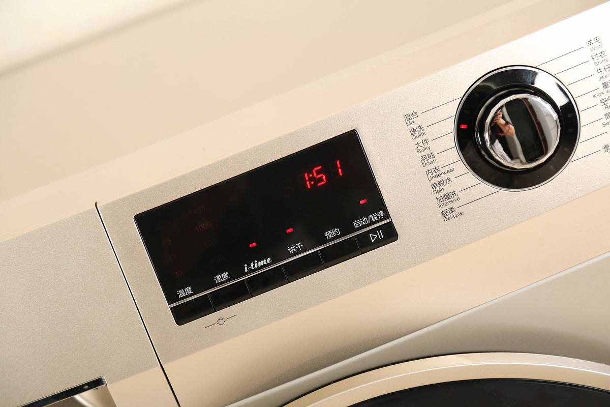 晒衣不爱干,水洗伤面料?不妨看看这台海尔微蒸汽空气洗洗衣机