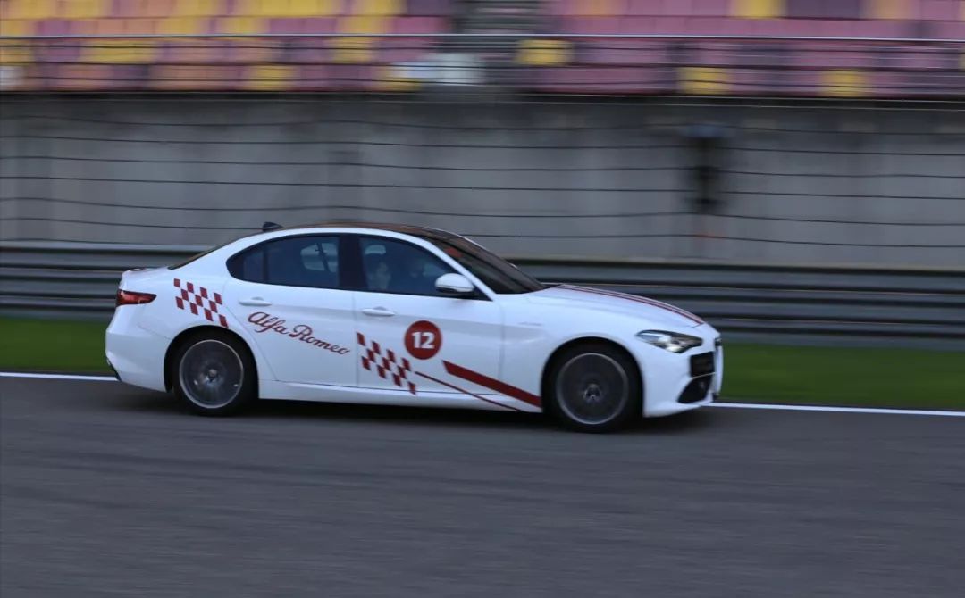 旧式刹车,汽车线控刹车好还是真空泵刹车好