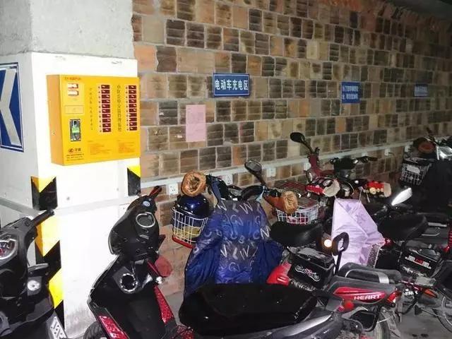 三轮电动车长期不用怎样保养电池,电动车铅酸电池首次使用怎么保养