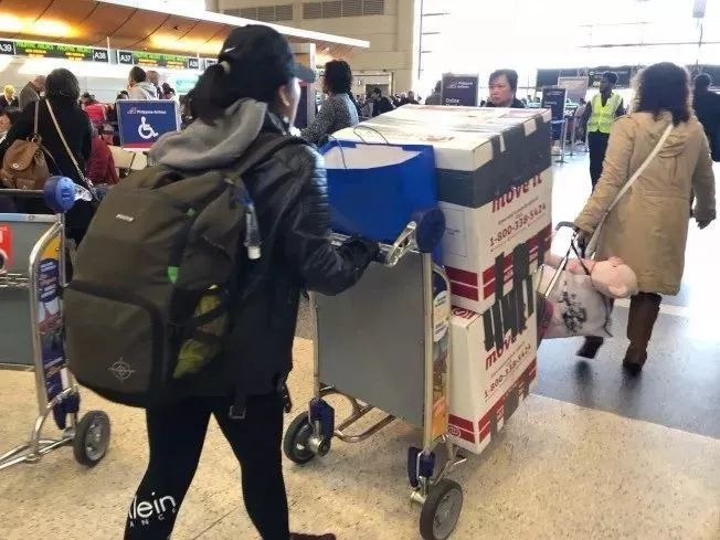 外籍华人回国报备,回国华人提前几天向使馆报备