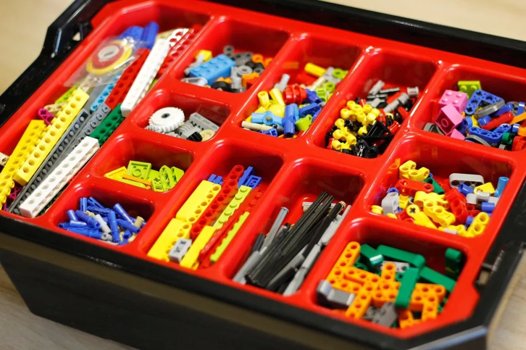 乐高编程机器人课程 (乐高编程机器人讲解教程)