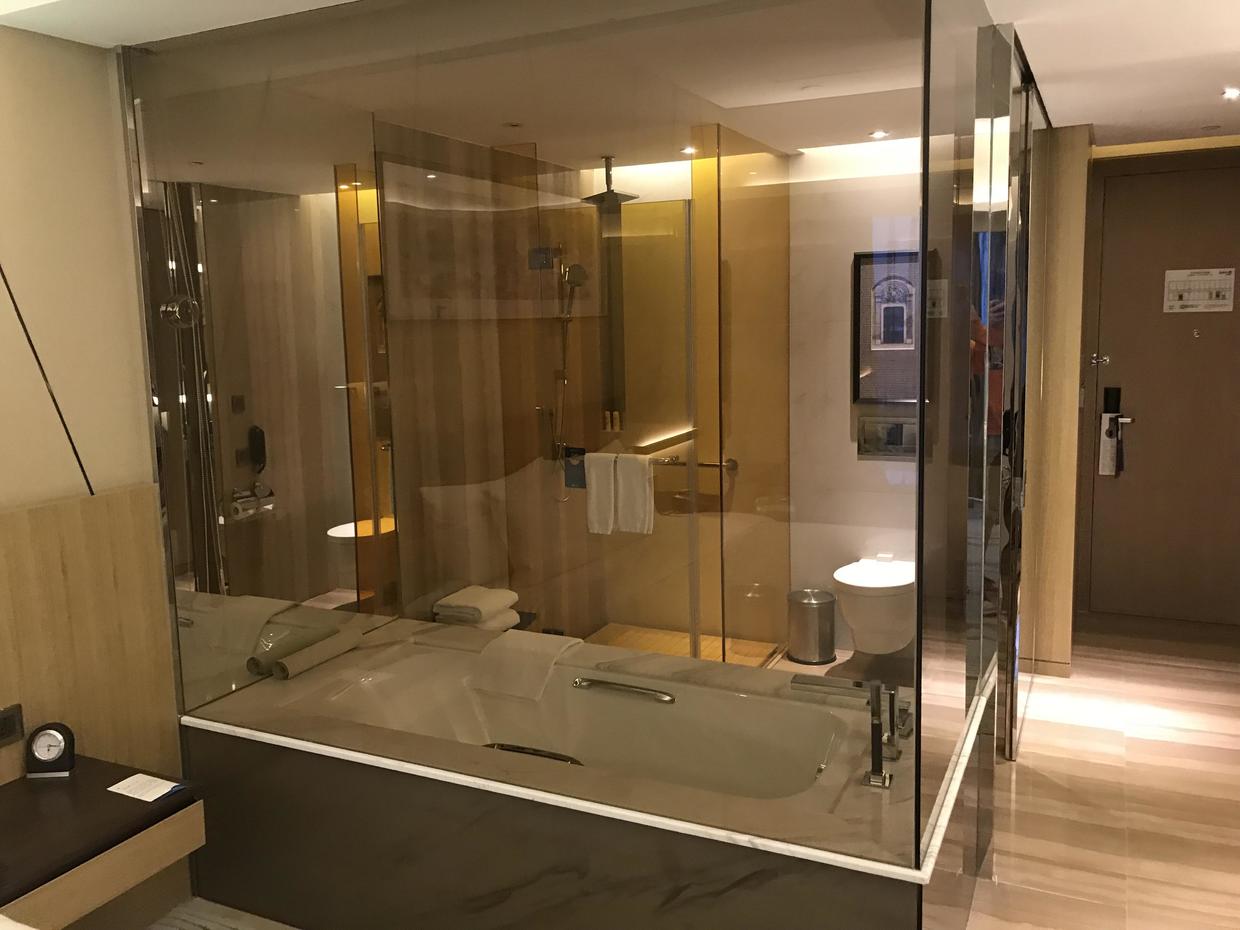 外出旅游住哪个酒店更舒服,出门旅行长时间怎么住酒店最便宜