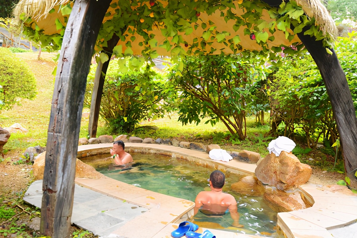 泡火山温泉，是一种怎样的感受，去清远森波拉约泡