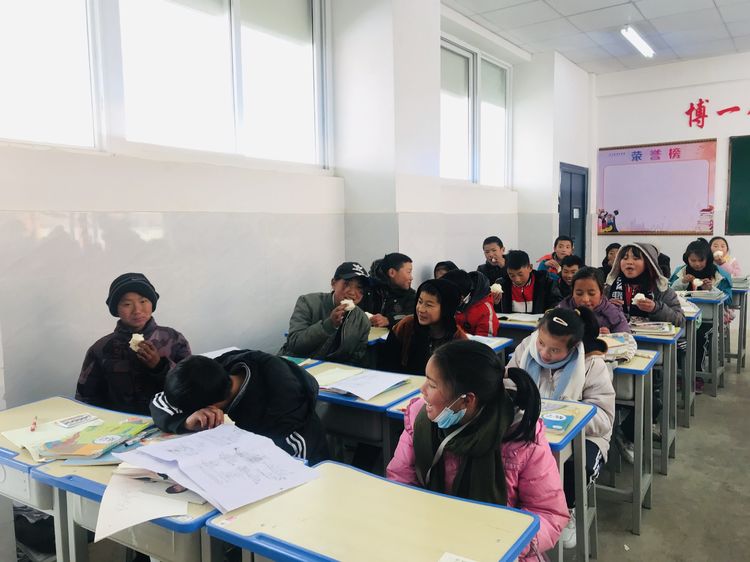 顶风冒雪抗严寒，战天斗地忍饥饿-布拖纪实