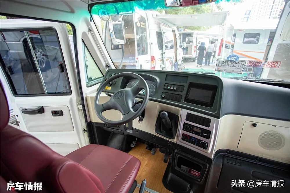 最新五菱宏光房车,五菱1.5l商务房车6万元左右