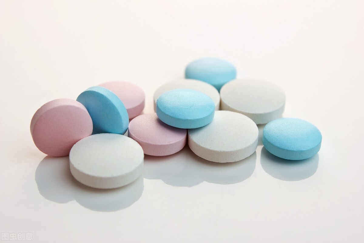 养宠知识:狗尿黑色血是什么原因