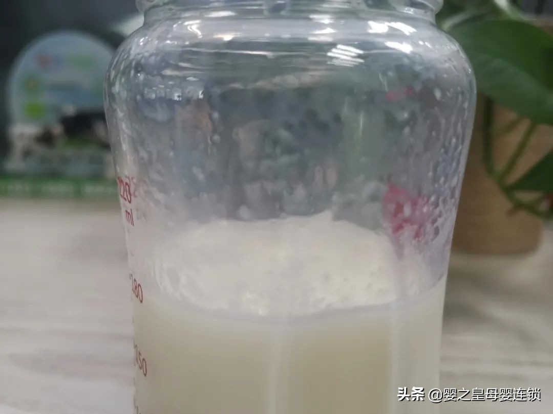 奶粉不易溶解有结块还能喝吗,诺优能奶粉挂壁不易溶解