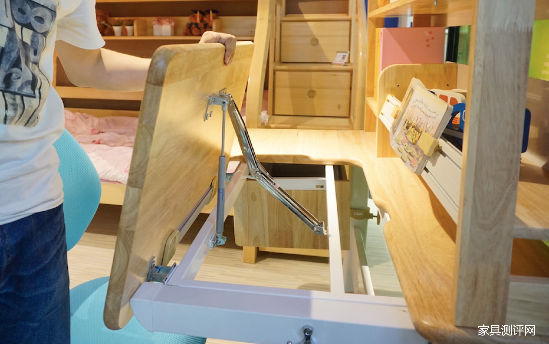 博士有成学习桌测评,博士有成学习桌系列区别