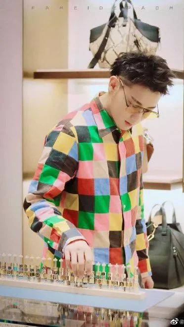 被疯狂吐槽的直男格纹，居然也有今天