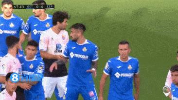 武磊被犯规,武磊被恶意犯规