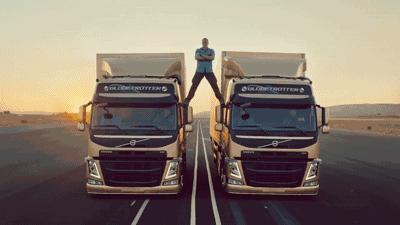 龙格尔阿金斯加怀特尚格云顿,迈克尔加怀特vs尚格云顿