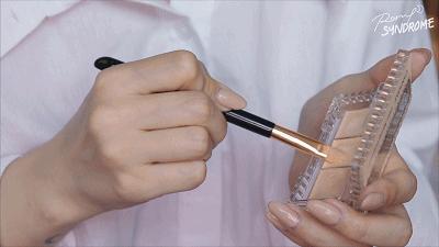 厚嘴唇怎么化好看的妆,小眼睛厚嘴唇适合什么风格的妆