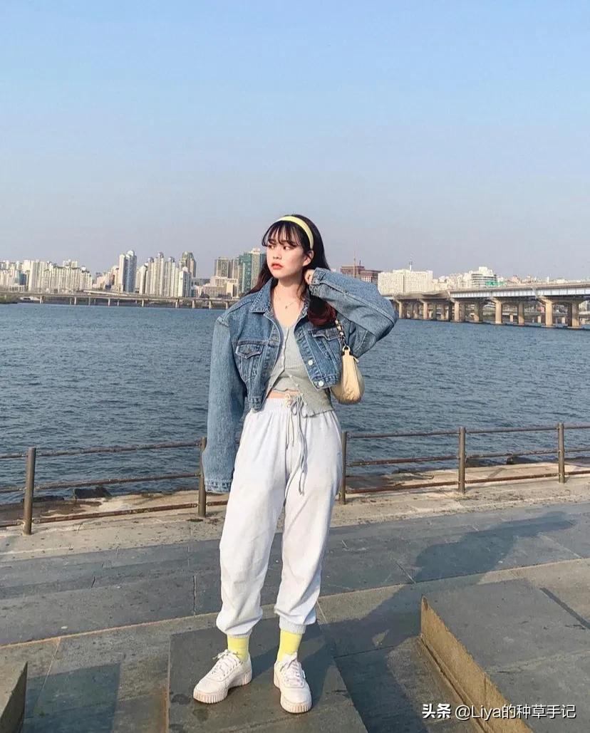 今年秋冬不流行露脚踝,冬季袜子穿搭不露脚踝也酷劲十足