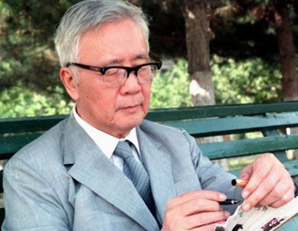 为什么华罗庚数学这么好,自学成才的数学大师华罗庚