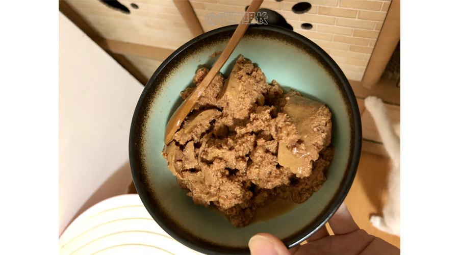 猫吃主食罐头好还是猫粮好,猫零食罐头和主食罐头的区别