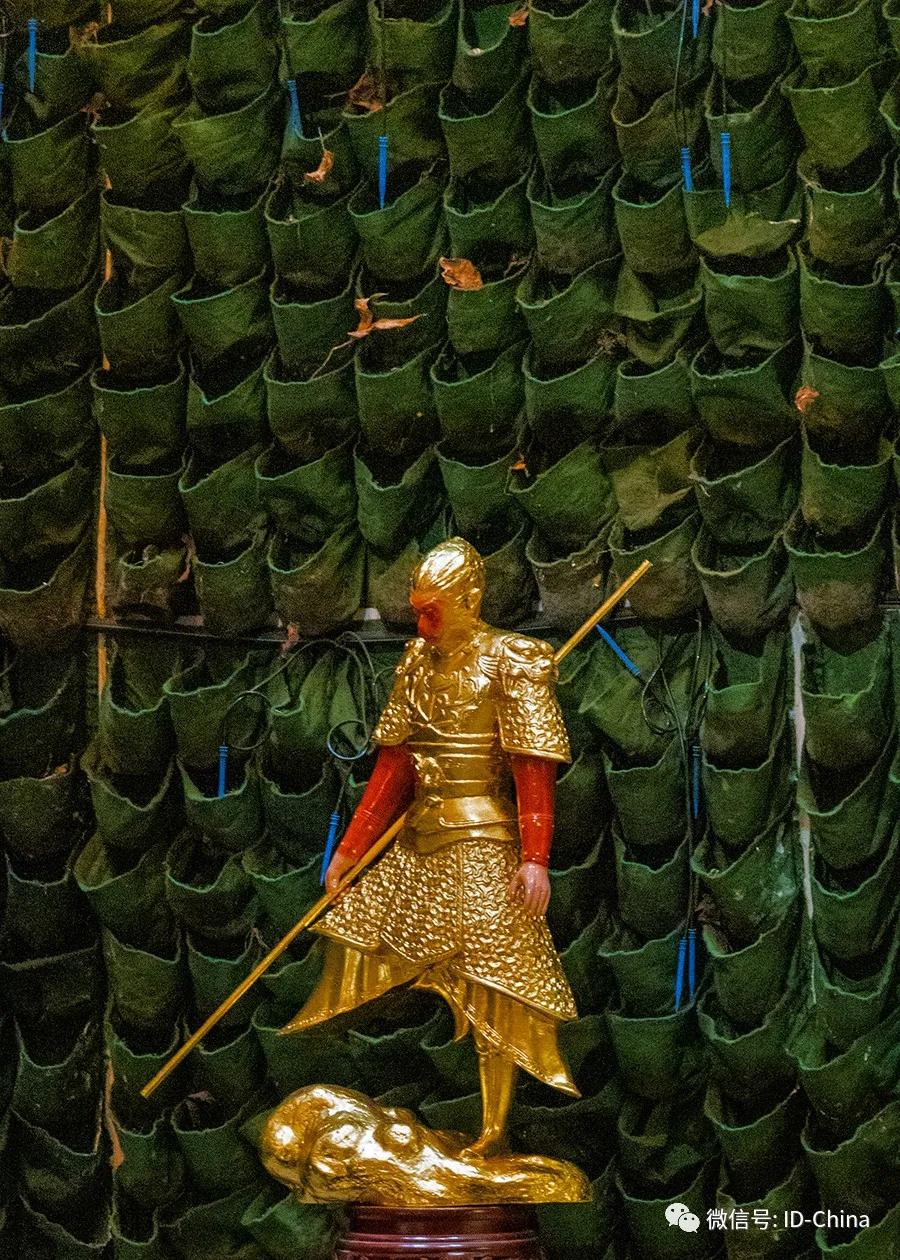 孟可欣：拙美皆有余情——鸿英集团办公会所空间