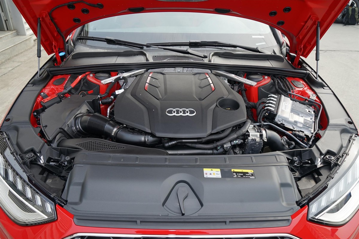 奥迪终于出新款了,奥迪全新一代S4曝光