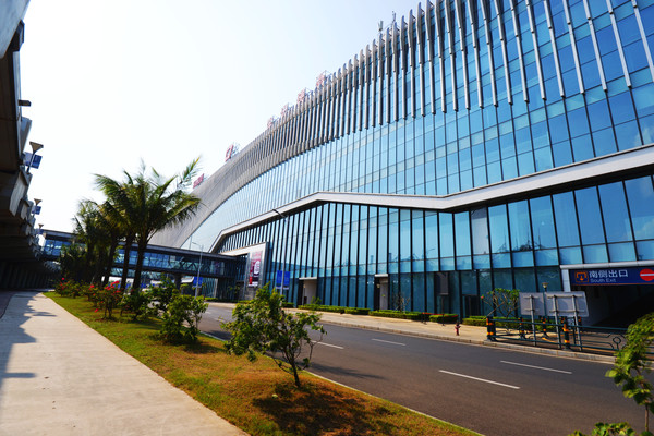 幸亏我来了再不来素材就没了,海南月亮湾的夜晚