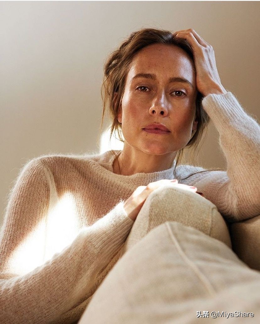 用护肤品脸部敏感怎么办,敏感长痘肌肤护肤品推荐