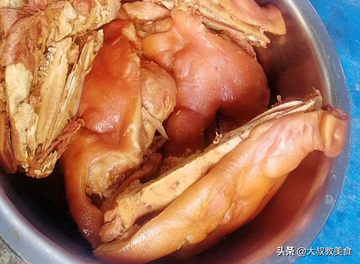 商业卤猪头肉卤水配方,秘制卤猪头肉秘方