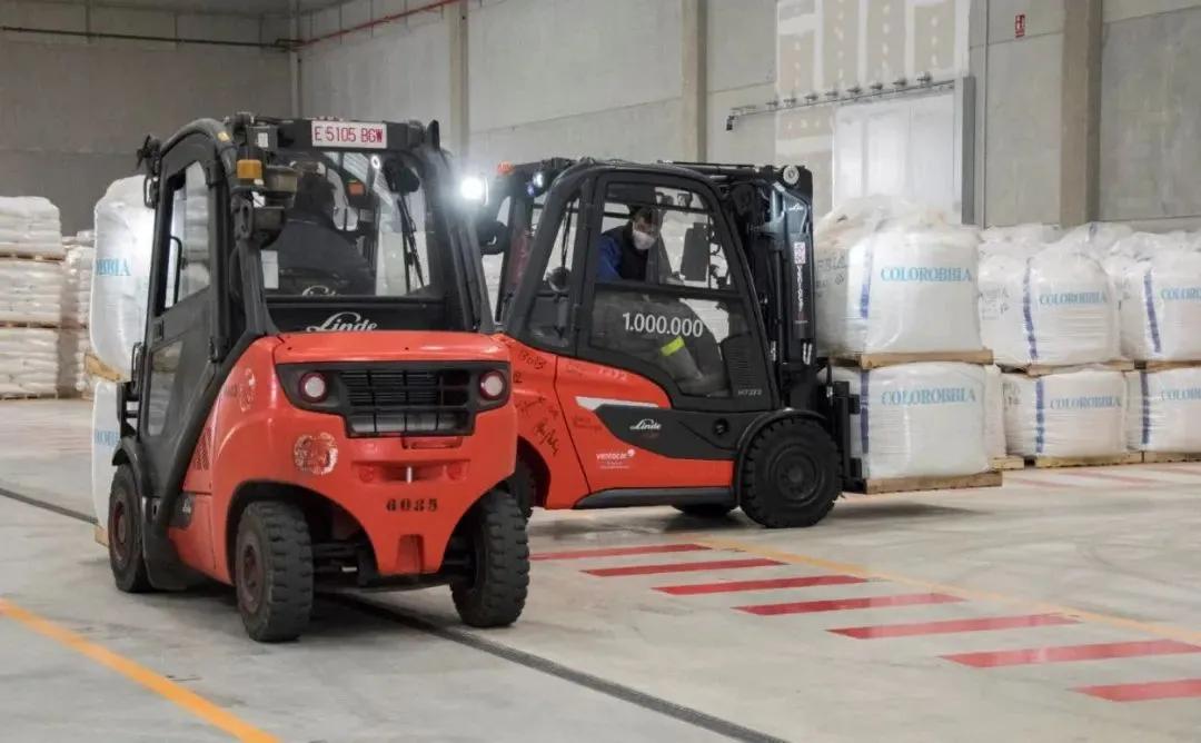 林德最新款10吨叉车,林德物料搬运在华30周年