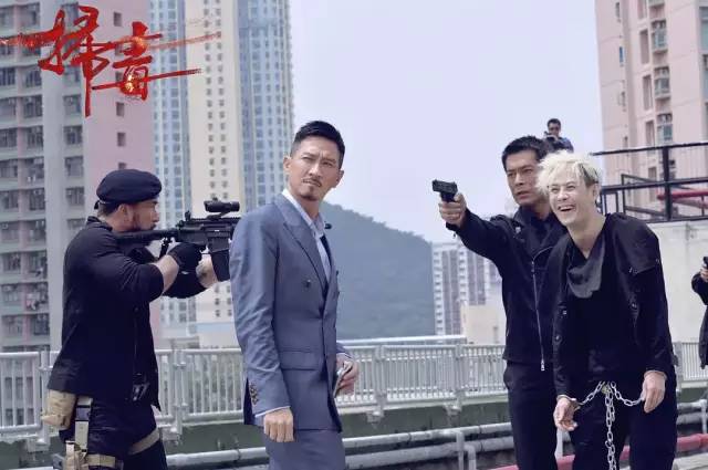 渣渣辉和阿伟的视频怎么剪辑,电影片段渣渣辉阿伟三兄弟再相遇