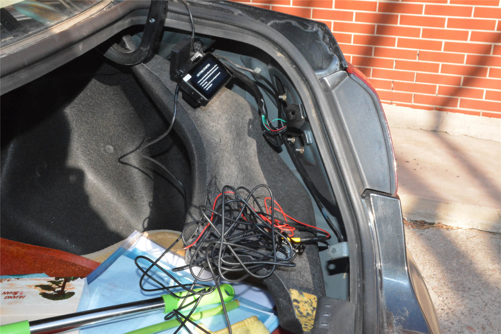 行车记录仪加倒车影像安装教程,长虹倒车影像行车记录仪安装