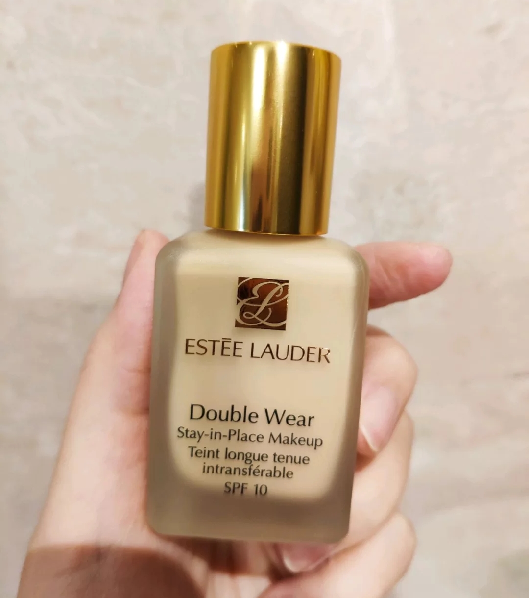 雅诗兰黛小棕瓶和限量款红瓶区别,雅诗兰黛十大高端化妆品品牌