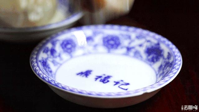 上海地铁一日游美食攻略,上海地铁2号线哪一站美食多