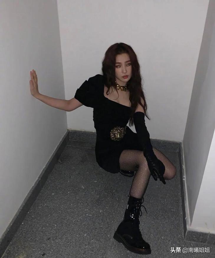 最简单的薄袜怎么穿,夏天长筒袜怎么穿最好看