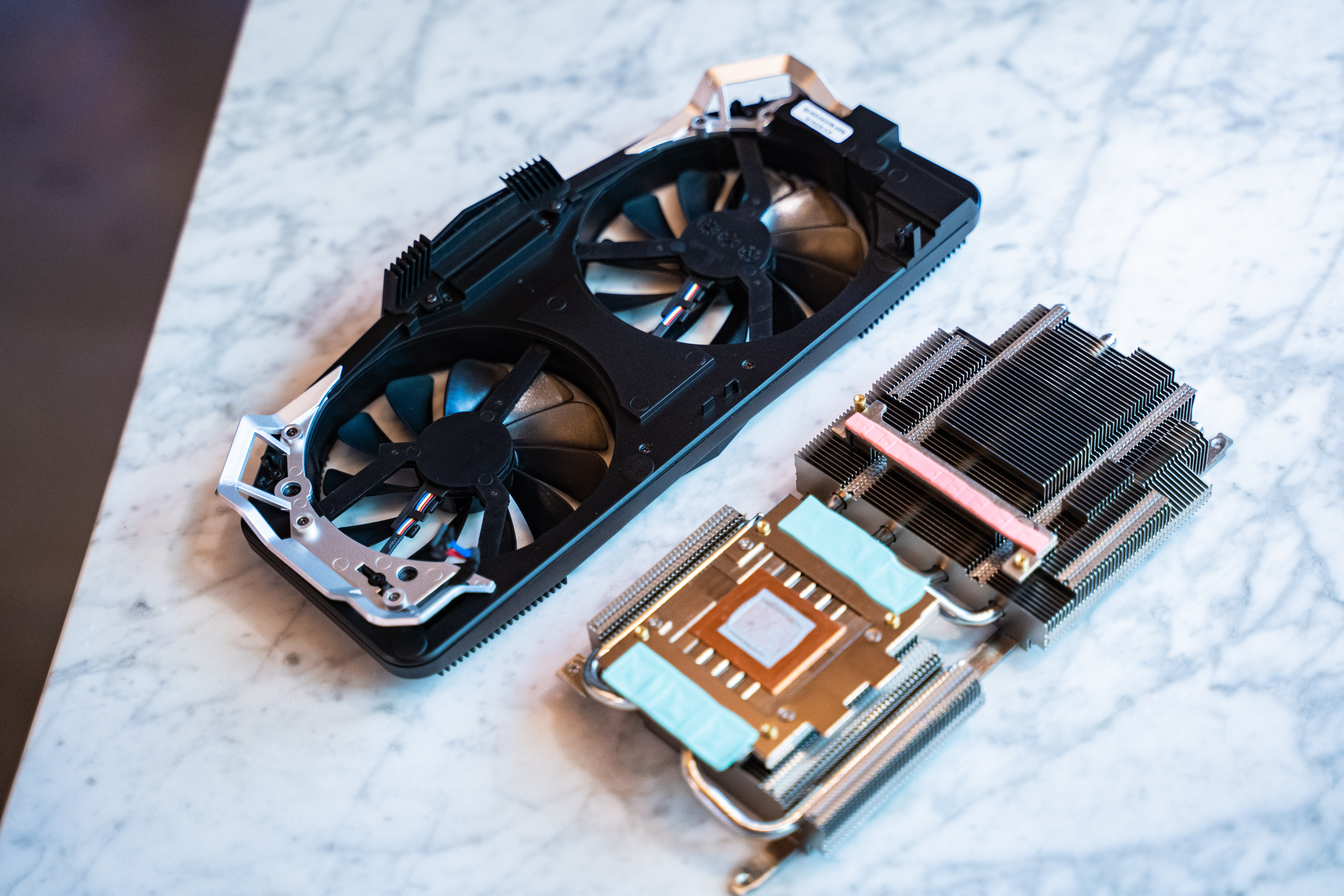 讯景xfxrx5908g黑狼版,xfx讯景rx5708g黑狼版