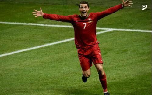 世界杯足球比赛c罗,2022足球世界杯c罗