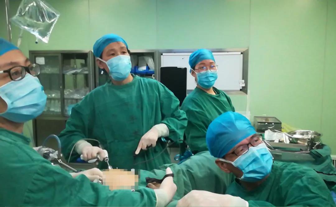 「一名*党**员“医”面旗帜」为女性健康撑起保护伞——访*安泰**市优秀科主任李桦