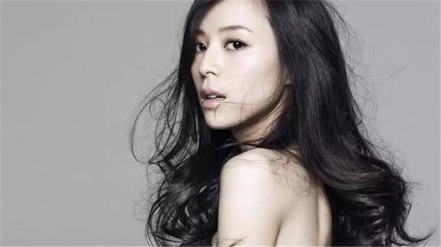 黄轩谈父母婚姻失败,黄轩小时候经历了家庭变故