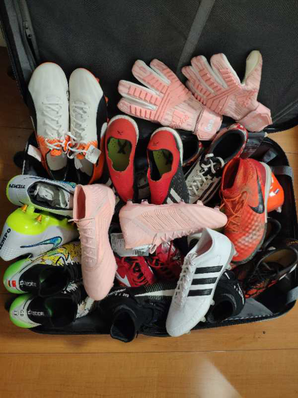 enjoyz足球鞋,enjoyz耐克tf足球鞋