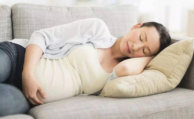 孕晚期妈妈胃酸,孕晚期子宫很酸