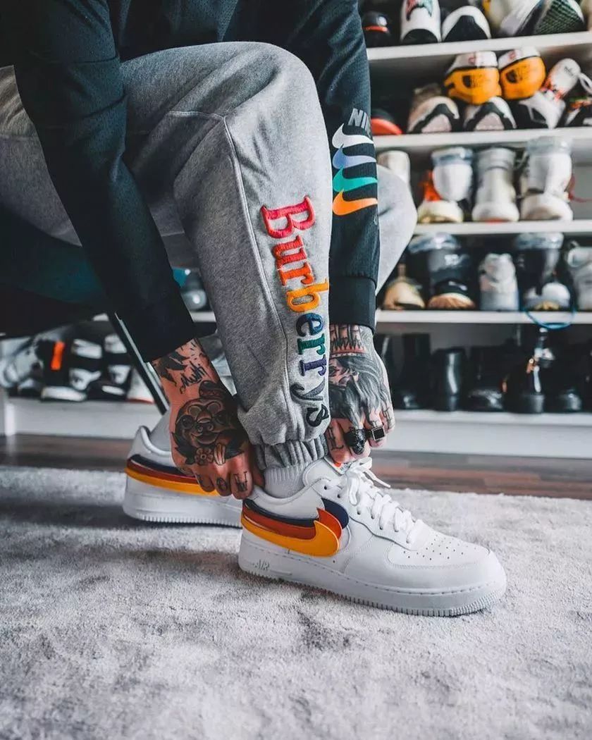 travisscott联名倒勾棕色aj1,travisscott联名aj6倒钩