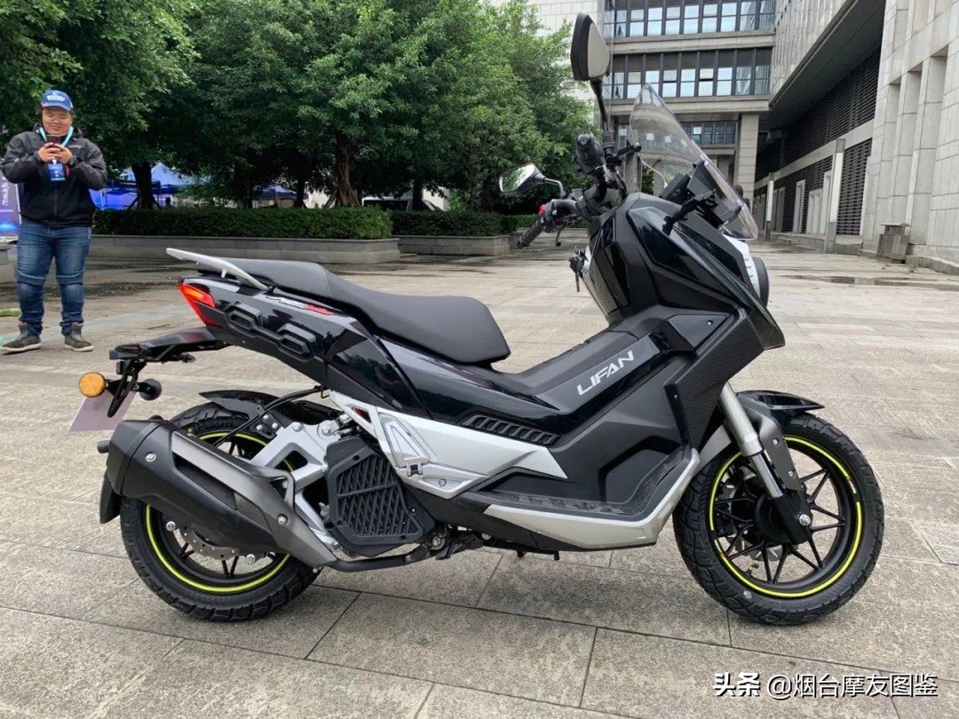 雅马哈新款巡鹰125踏板深度测评,雅马哈bws125踏板摩托车推荐