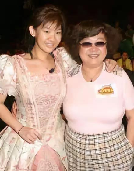 鑲ュ涓寸粓鎵樺,鑲ュ寮ョ暀涔嬮檯