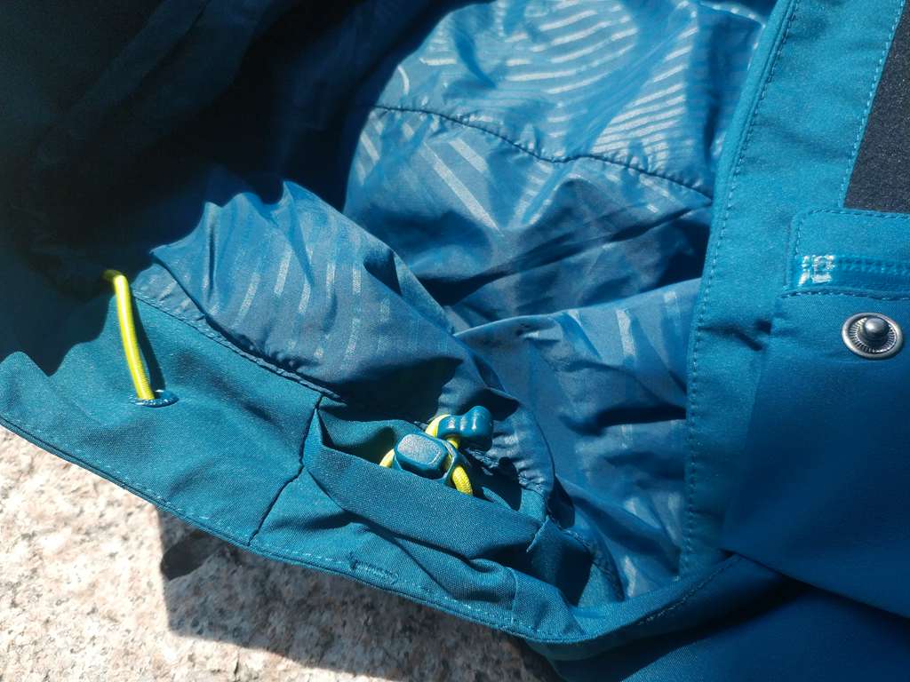 顺心而行--诺诗兰雨影冲锋衣体验