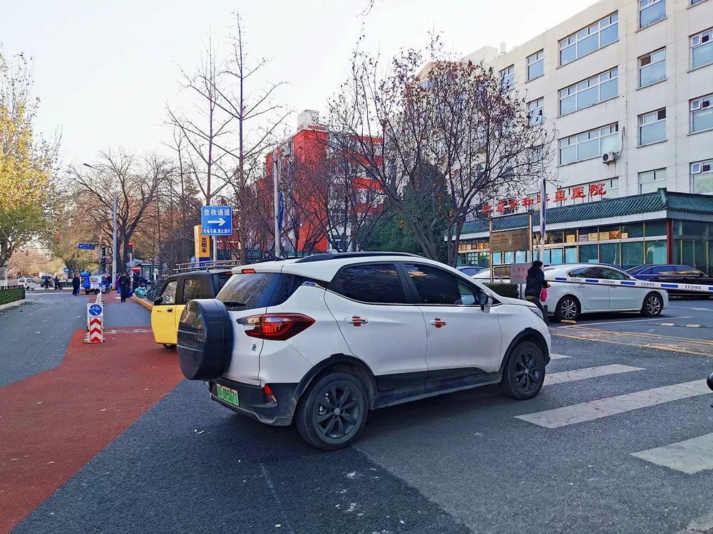 缓解校门口堵塞现象的建议,学校门口堵塞疏导方案