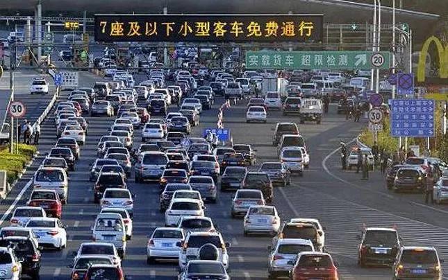 河南交警提醒您出行平安,禹州交警巡逻