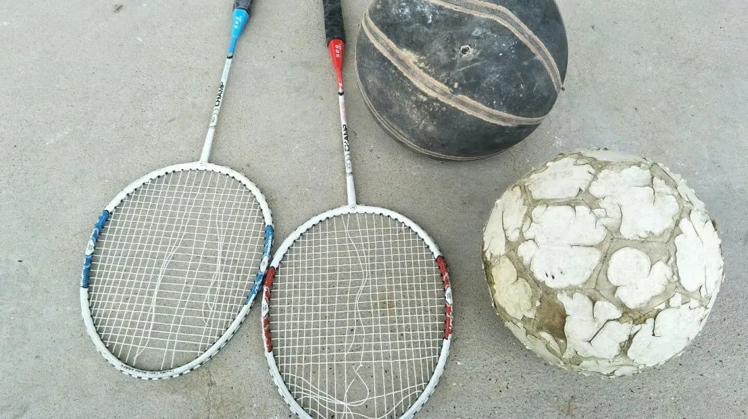 湖北这所乡村小学全年体育装备已安排！奥运冠军接力转发撑起爱~