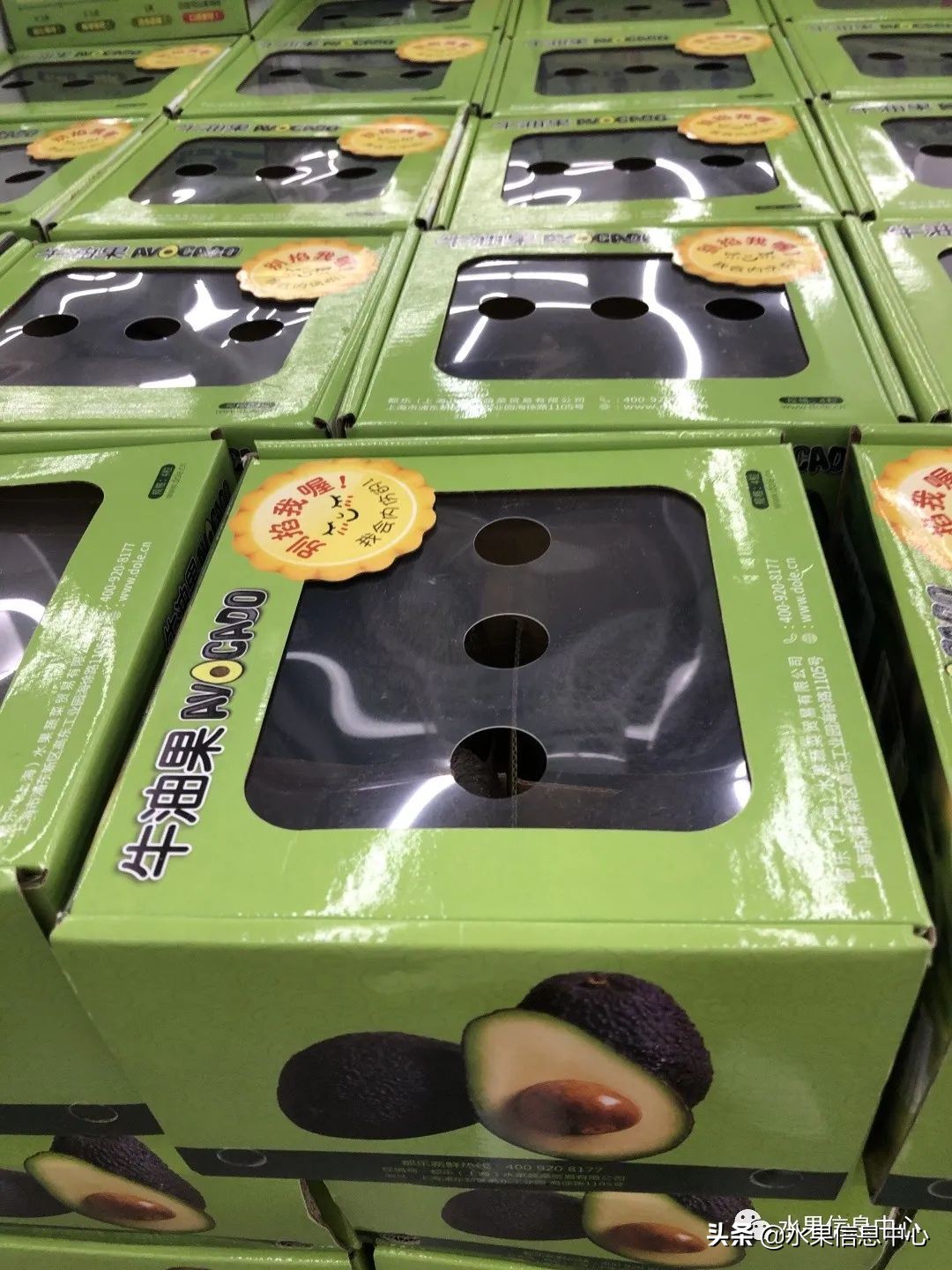 中秋节前，走访两家水果零售店，水果标准化在这里体现的淋漓尽致