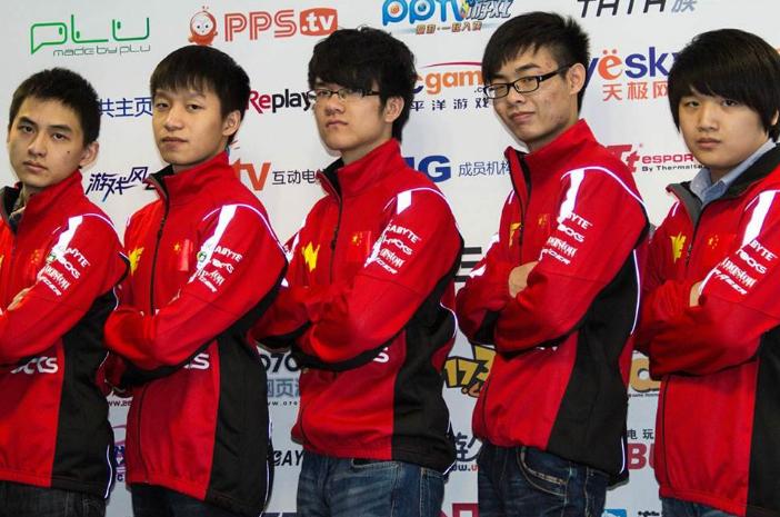 英雄联盟卡牌为什么那么难,英雄联盟卡牌的历史