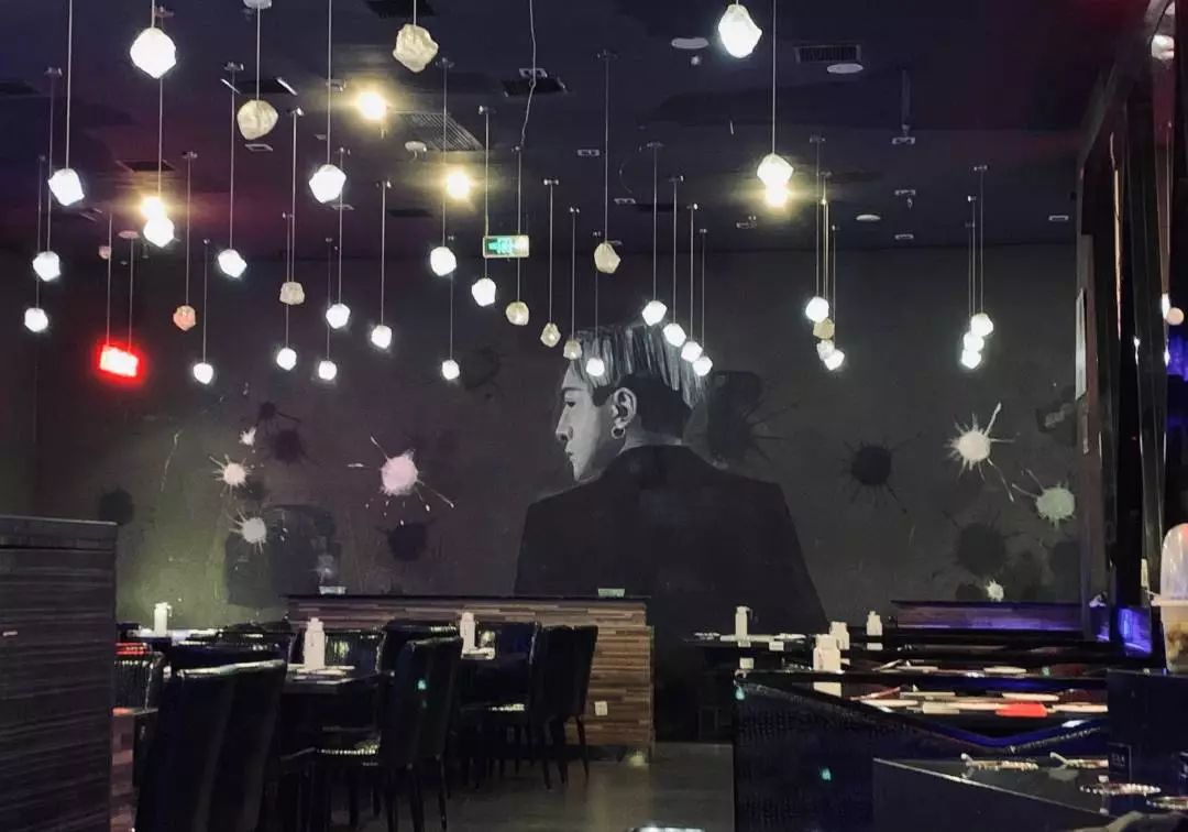 别去什么发布会演唱会了，这些地方就能见到你最喜欢的明星！