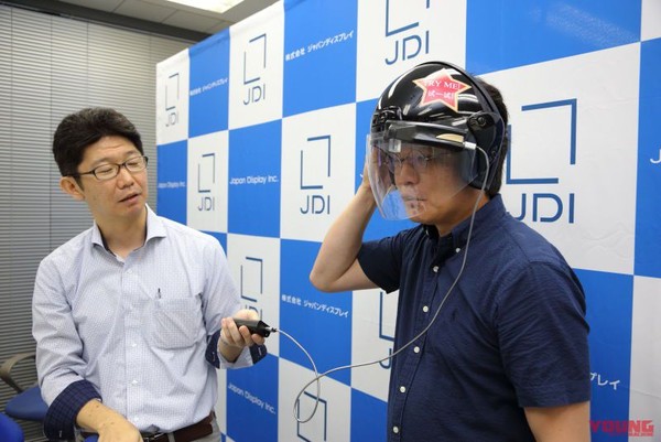 骑士专用外接式抬头显示器今年开卖任意安全帽都可装