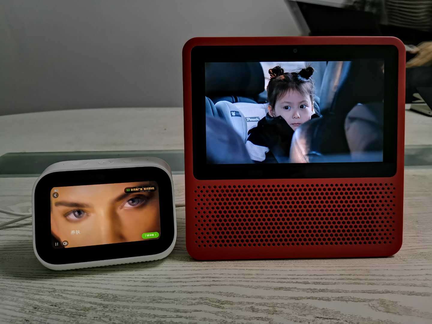 大屏幕vs小屏幕平板,大屏小度在家