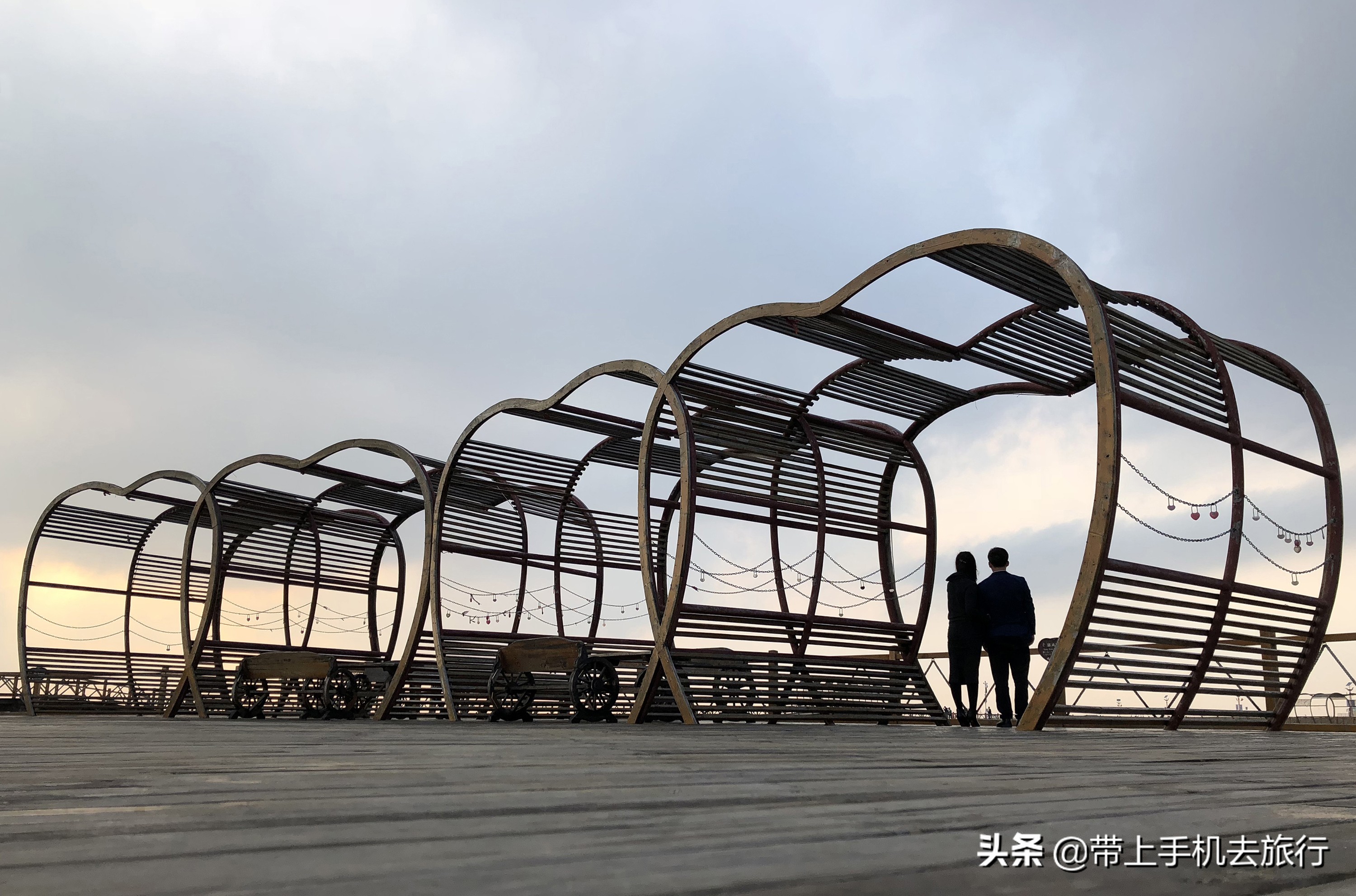 手机拍照是竖的好还是横的好,手机拍照横着和竖着的比例